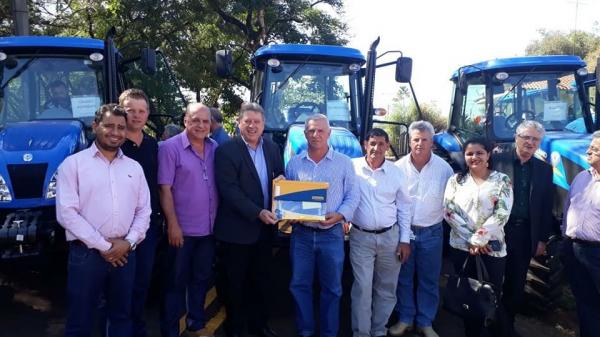 Divinolândia recebe maquinários e equipamentos do Programa Patrulha Agrícola
