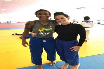 Daíse Locatelli treina com campeã olímpica na Seleção Brasileira de Judô