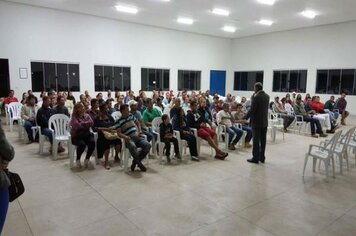Reunião instrui moradores do Loteamento Santo Antônio sobre a regularização de imóveis e terrenos