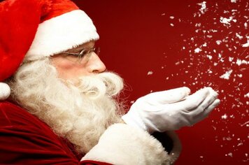 Natal Encantado terá shows ao vivo e chegada do Papai Noel