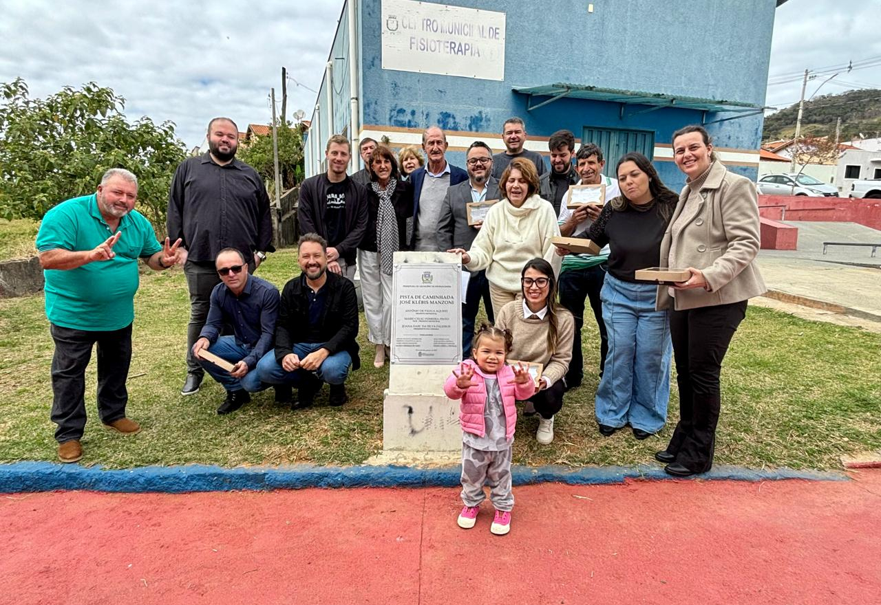 PREFEITURA INAUGURA PISTA DE CAMINHADA NO BAIRRO NOVA DIVINOLÂNDIA 